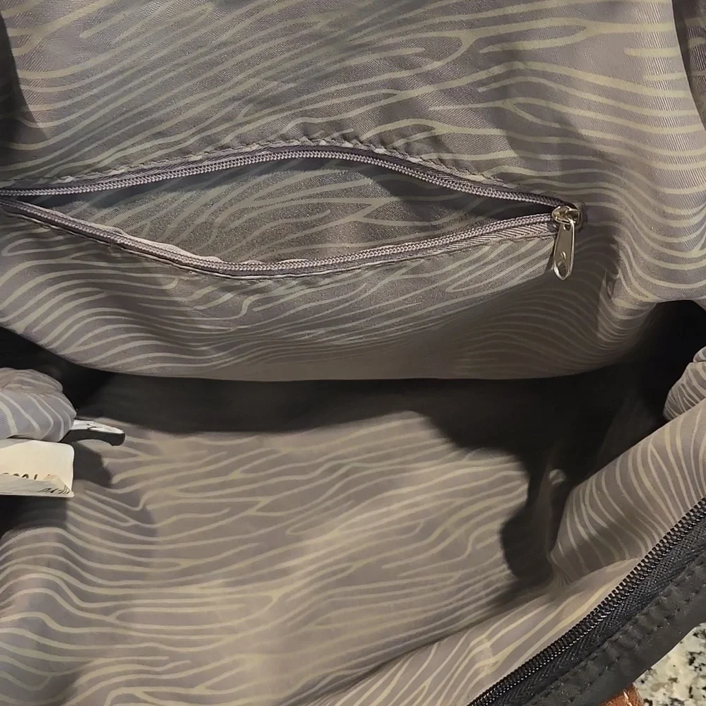 DELSEY ON THE GO SHOULDER BAG. FOLDABLE. BLACK.